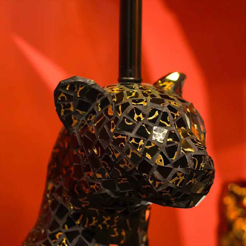 Fiberglass Sculptural Lighting Luxury Interior Decoration Black Leopard Floor Lamp