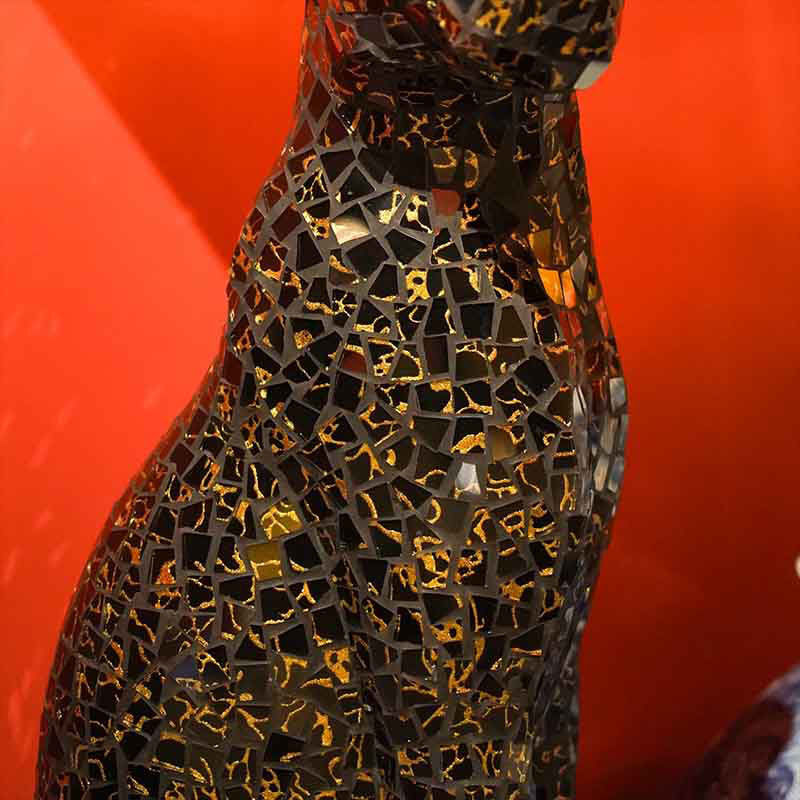 Fiberglass Sculptural Lighting Luxury Interior Decoration Black Leopard Floor Lamp