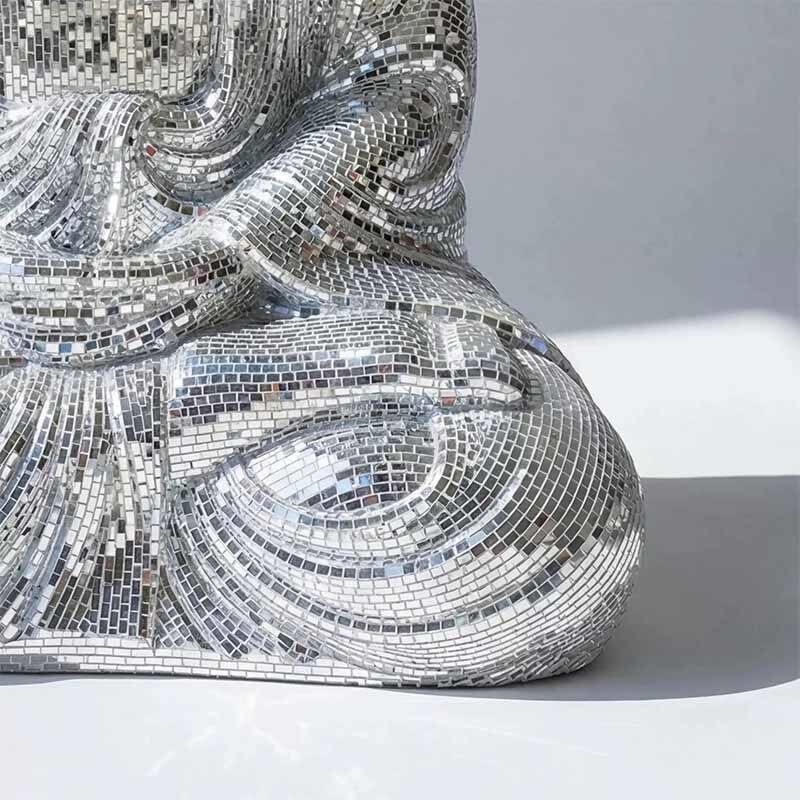 Luxury Silver Mosaic Buddha Sculptures Custom Mirror Outdoor Buddha Statue For Hotels