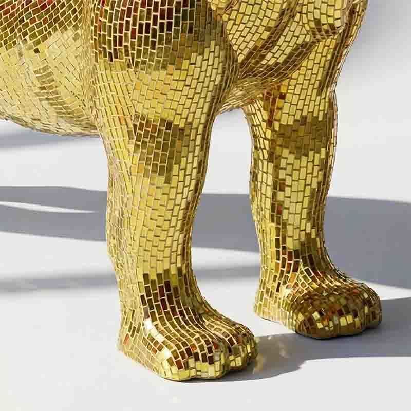 Luxury Mirror Mosaic Art Walking Lion Handcrafted Fiberglass Lion Statue For Hotels